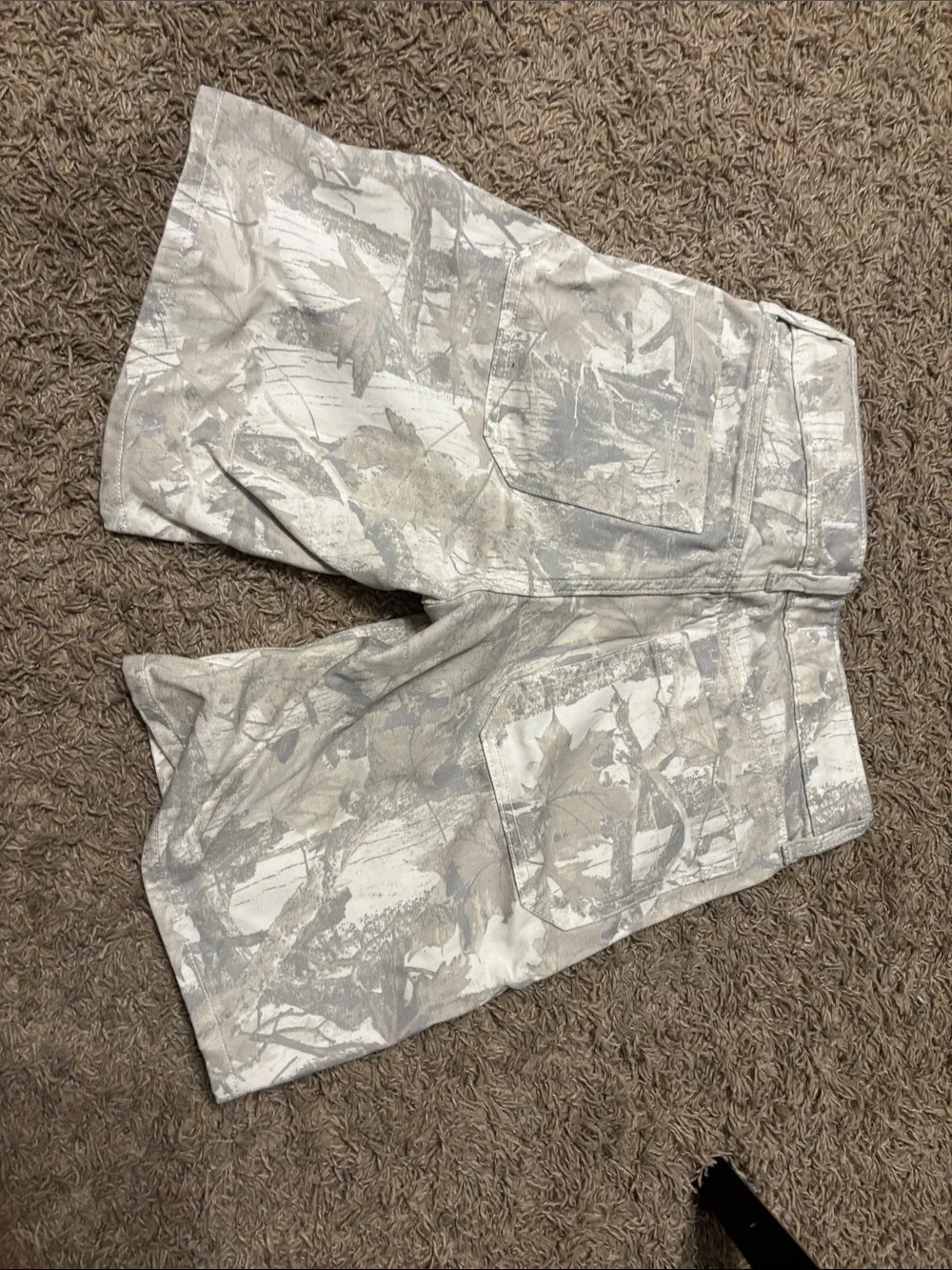 Hollister Women’s Tan & Light Gray Camo Flat Front Shorts